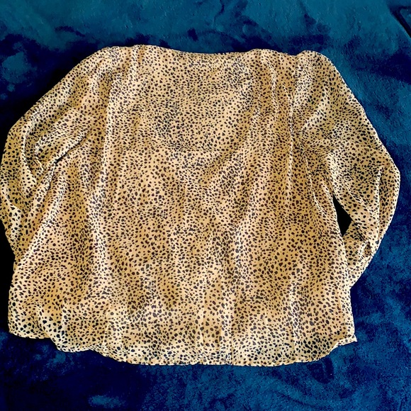 Entro Faux Wrap Blouson Blouse - Picture 7 of 8